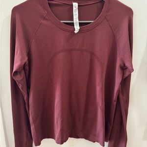 Lululemon Athletica Swiftly Tech Long-Sleeve Shirt 2.0 Waist Length